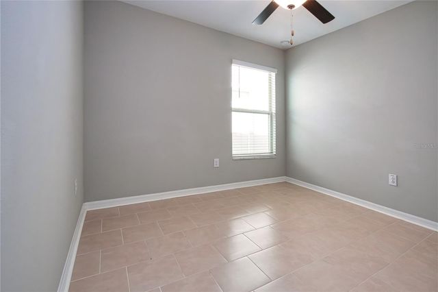9437 LEMON DROP LOOP, Sun City Center, FL 33573