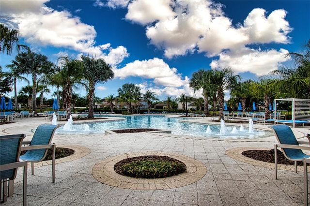 9437 LEMON DROP LOOP, Sun City Center, FL 33573