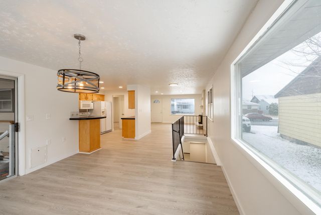 708 E Decatur Ave, Spokane, WA 99208