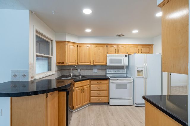 708 E Decatur Ave, Spokane, WA 99208