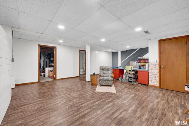 111 HERMAN Street, East Peoria, IL 61611
