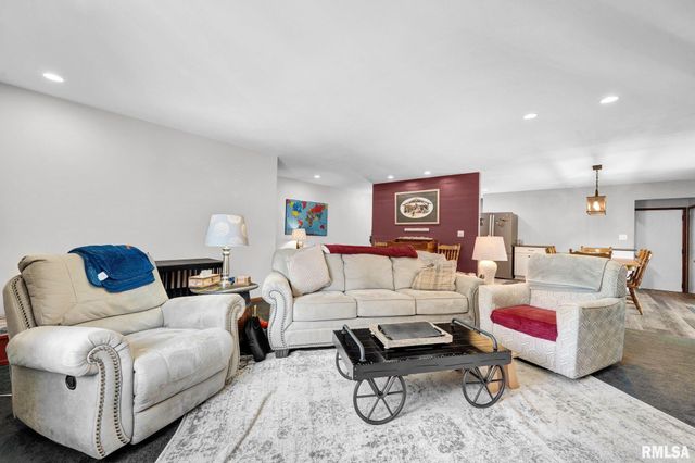 111 HERMAN Street, East Peoria, IL 61611