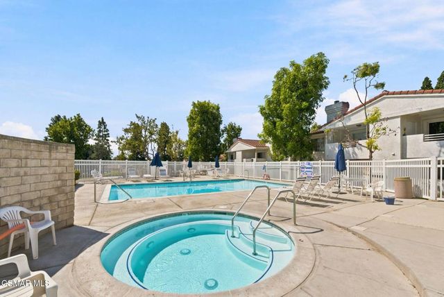 2913 Antonio Drive 104, Camarillo, CA 93010