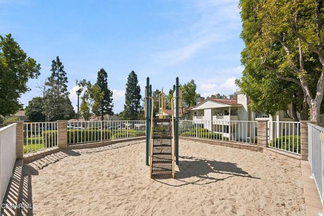 2913 Antonio Drive 104, Camarillo, CA 93010
