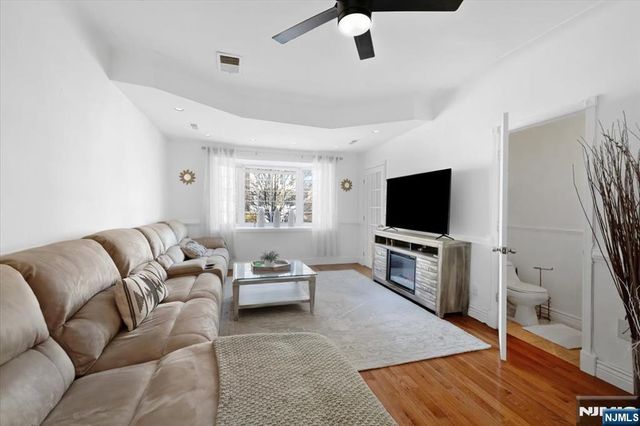 214 Columbus Place, Cliffside Park, NJ 07010
