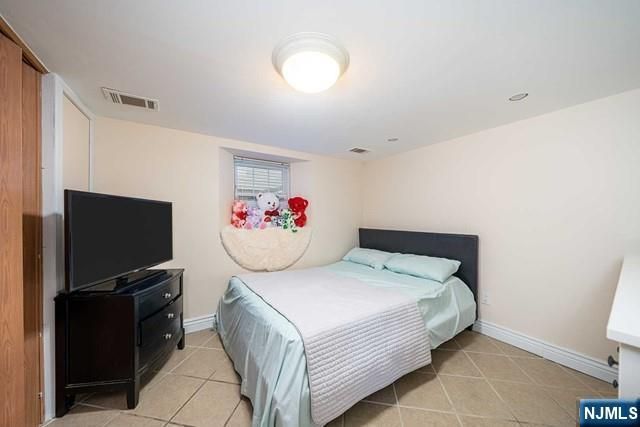 214 Columbus Place, Cliffside Park, NJ 07010