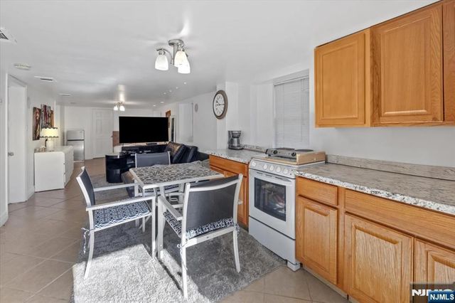 214 Columbus Place, Cliffside Park, NJ 07010