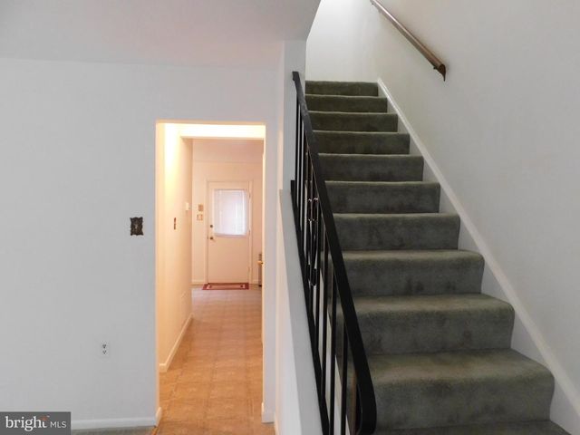 205 MOORE DR, Berryville, VA 22611