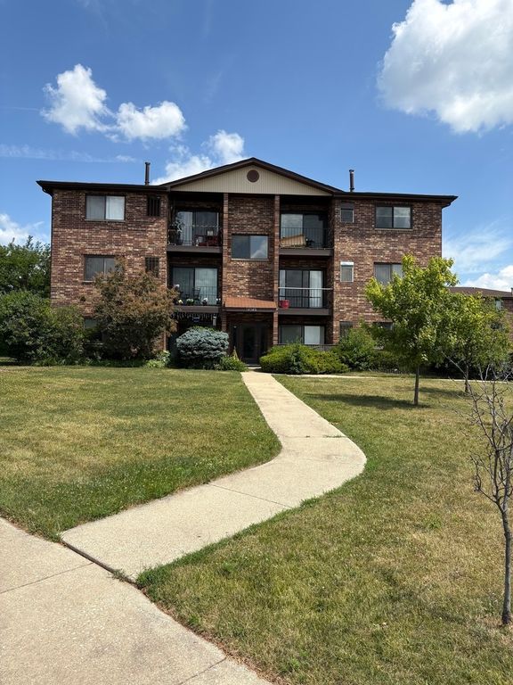 14949 Lakeview Drive 204, Orland Park, IL 60462