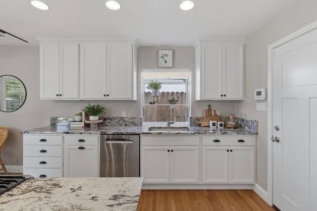 3430 Newson Ct, Sacramento, CA 95820