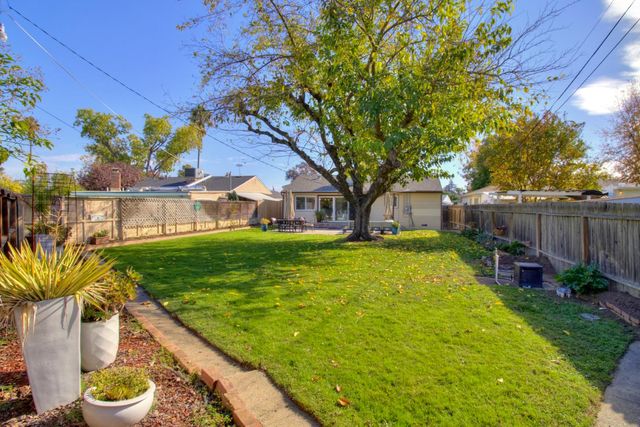 3430 Newson Ct, Sacramento, CA 95820