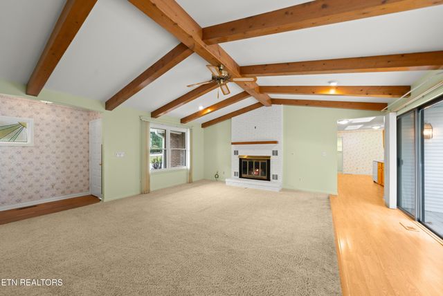 238 Lakeview Drive, Crossville, TN 38558