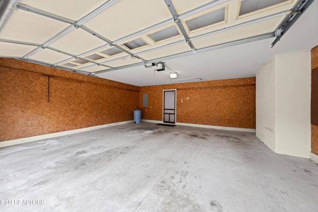 238 Lakeview Drive, Crossville, TN 38558