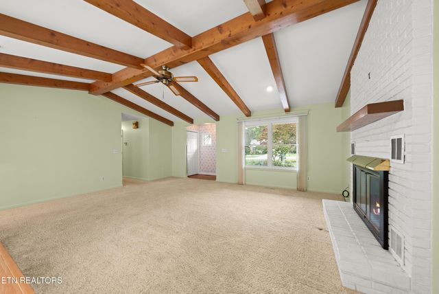 238 Lakeview Drive, Crossville, TN 38558