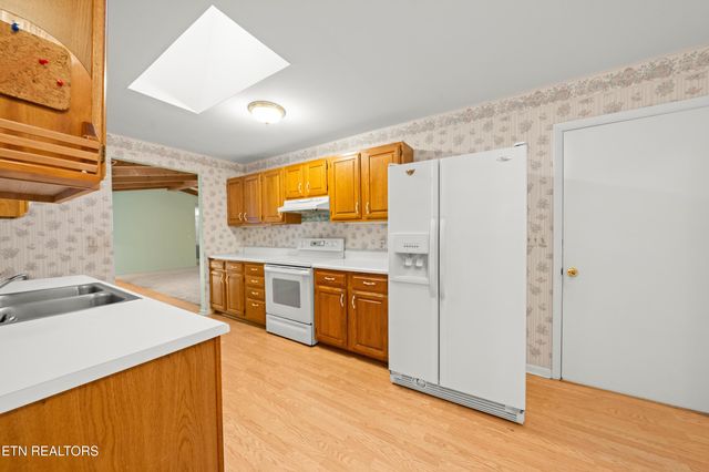 238 Lakeview Drive, Crossville, TN 38558