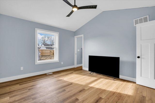 313 E Overton Street, Tuscola, IL 61953