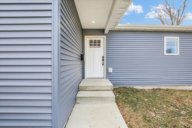 313 E Overton Street, Tuscola, IL 61953