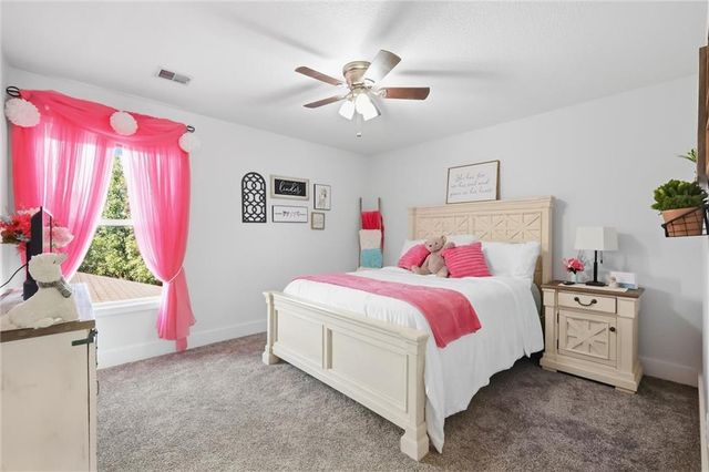 110 S Eastglen Drive, Raymore, MO 64083