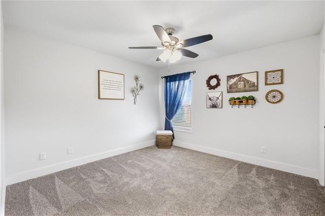110 S Eastglen Drive, Raymore, MO 64083