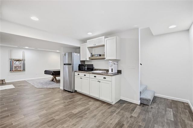 110 S Eastglen Drive, Raymore, MO 64083