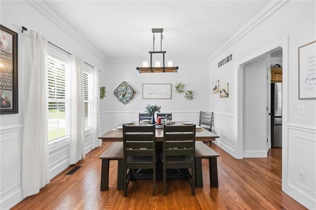 110 S Eastglen Drive, Raymore, MO 64083
