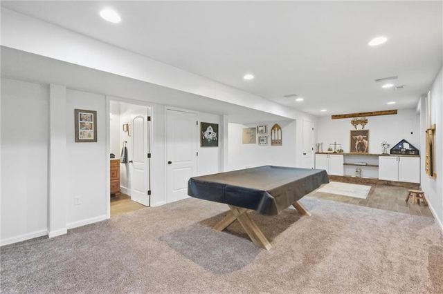 110 S Eastglen Drive, Raymore, MO 64083