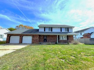 3120 Red Bud Lane, Springfield, IL 62712