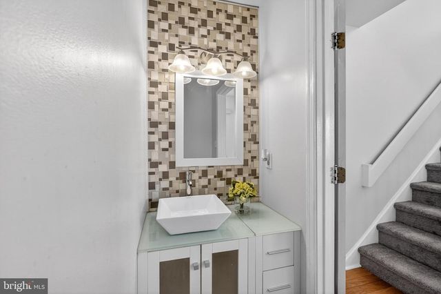 74 THREE RIVERS DR, Newark, DE 19702