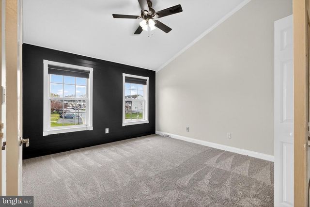 74 THREE RIVERS DR, Newark, DE 19702