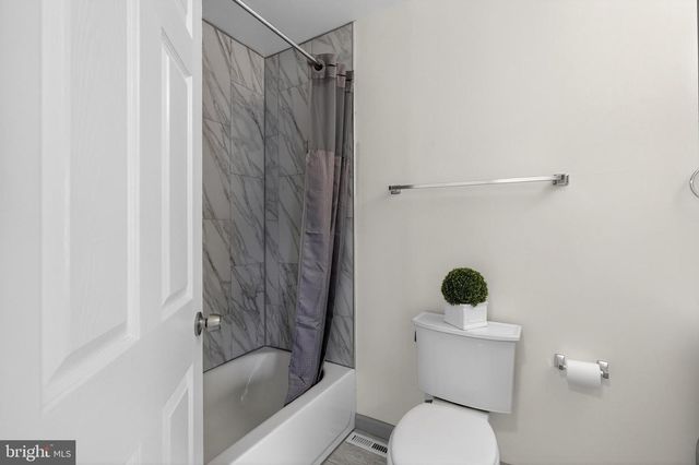 74 THREE RIVERS DR, Newark, DE 19702