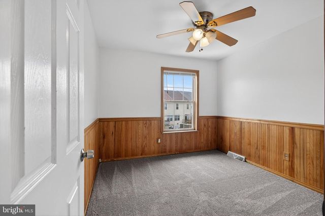 74 THREE RIVERS DR, Newark, DE 19702