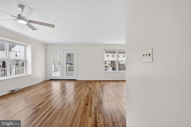 74 THREE RIVERS DR, Newark, DE 19702
