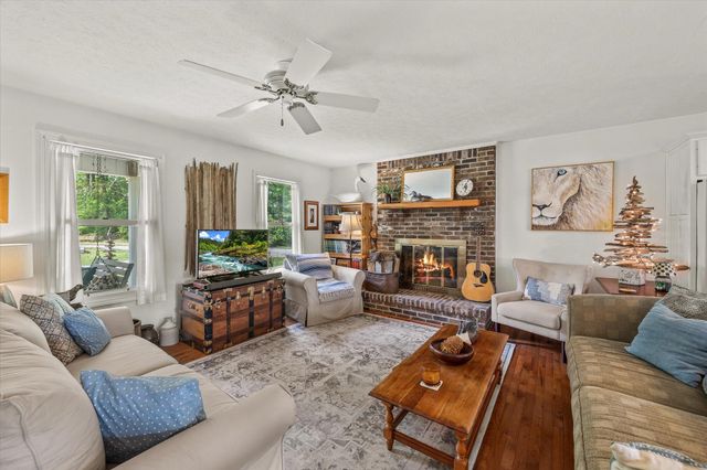 2430 Burkesville Road, Albany, KY 42602