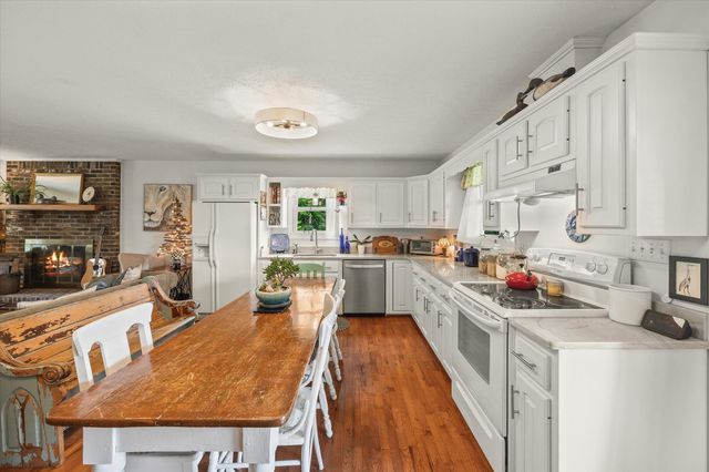 2430 Burkesville Road, Albany, KY 42602