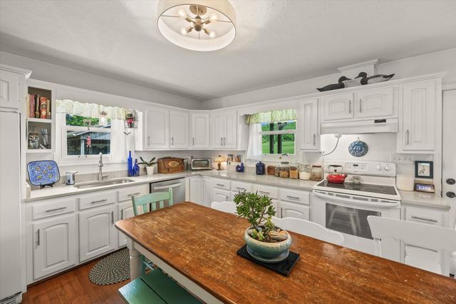 2430 Burkesville Road, Albany, KY 42602