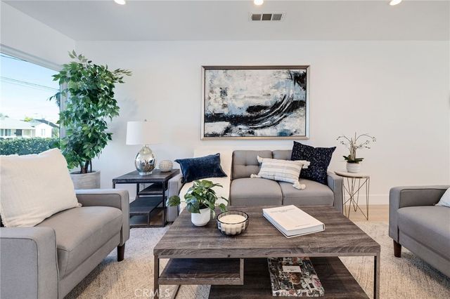 1544 W 215th Street, Torrance, CA 90501