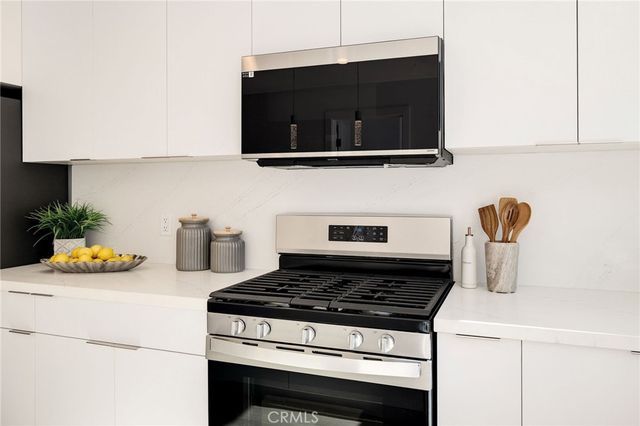 1544 W 215th Street, Torrance, CA 90501