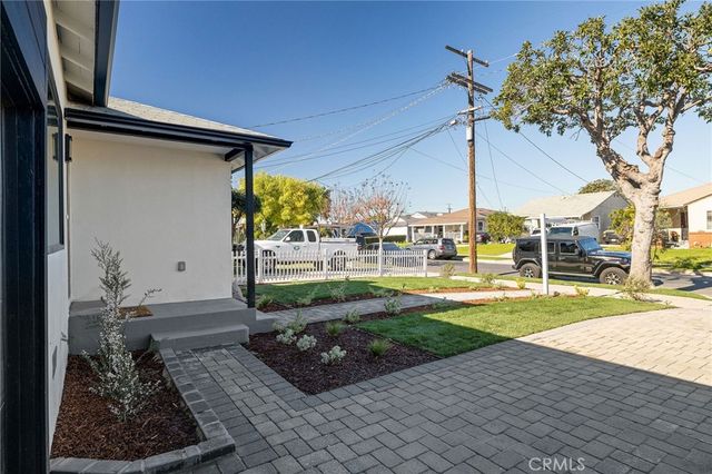 1544 W 215th Street, Torrance, CA 90501