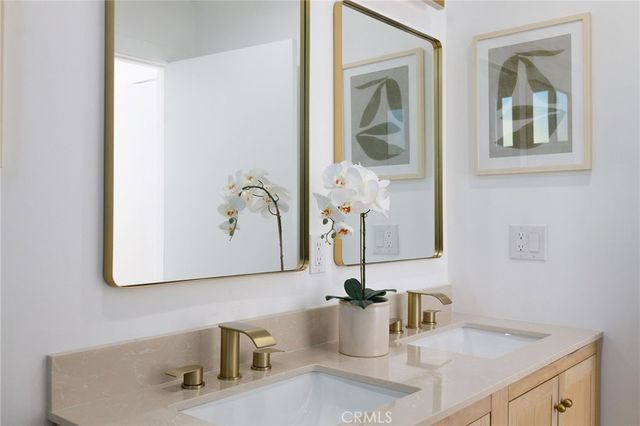 1544 W 215th Street, Torrance, CA 90501