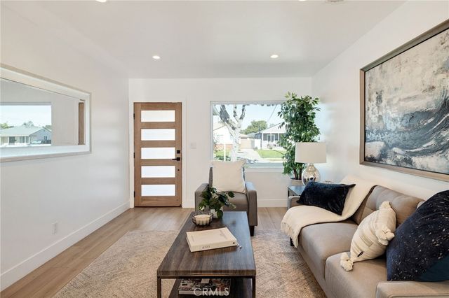 1544 W 215th Street, Torrance, CA 90501