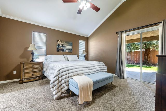 9710 N Price Avenue, Fresno, CA 93720