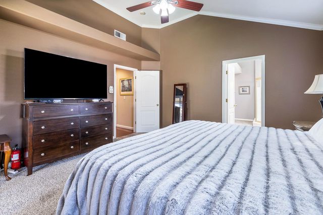 9710 N Price Avenue, Fresno, CA 93720