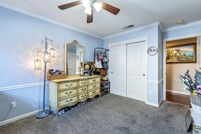 9710 N Price Avenue, Fresno, CA 93720