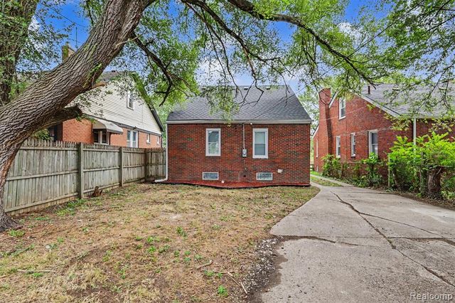 18955 Goulburn Street, Detroit, MI 48205