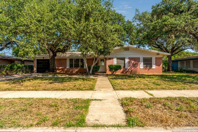 543 Freiling, San Antonio, TX 78213