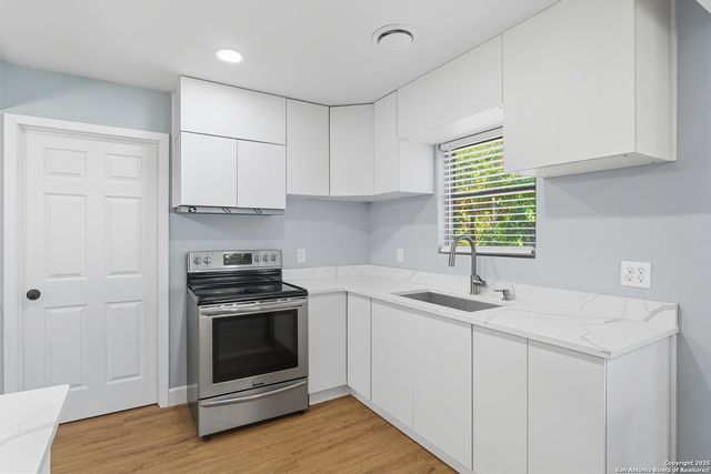 543 Freiling, San Antonio, TX 78213