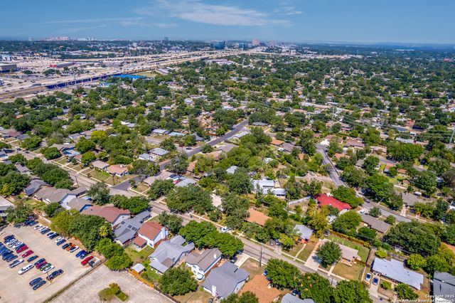 543 Freiling, San Antonio, TX 78213