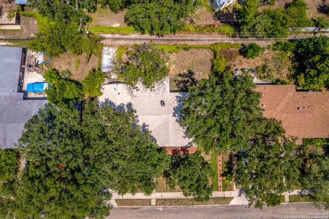 543 Freiling, San Antonio, TX 78213