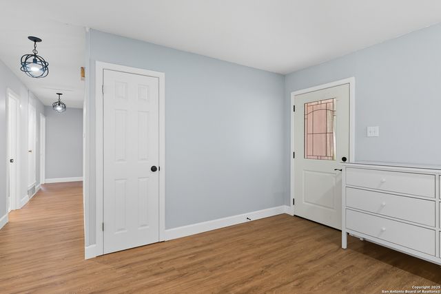 543 Freiling, San Antonio, TX 78213