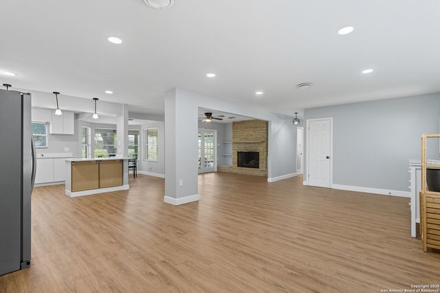 543 Freiling, San Antonio, TX 78213